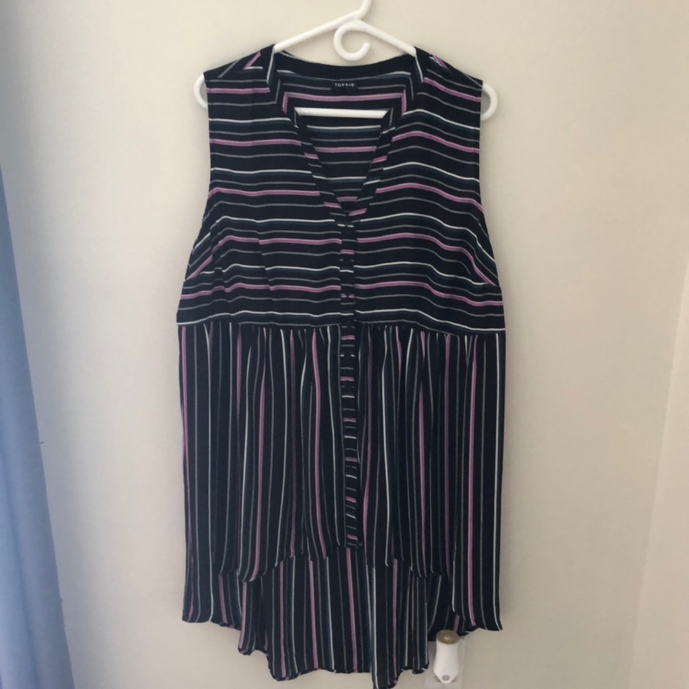 Sleeveless blouse